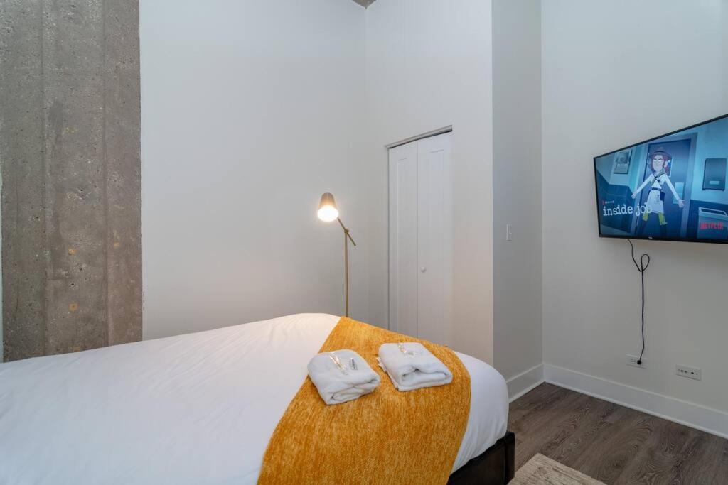 Mccormick Place 2Br Stylish Suite With Optional Parking And Gym For Up To 8 Guests Near Soldier Field And Grant Park Chicago Eksteriør bilde